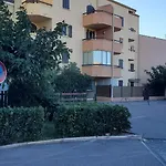 Apartmán T2 *