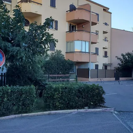 Apartamento T2 *